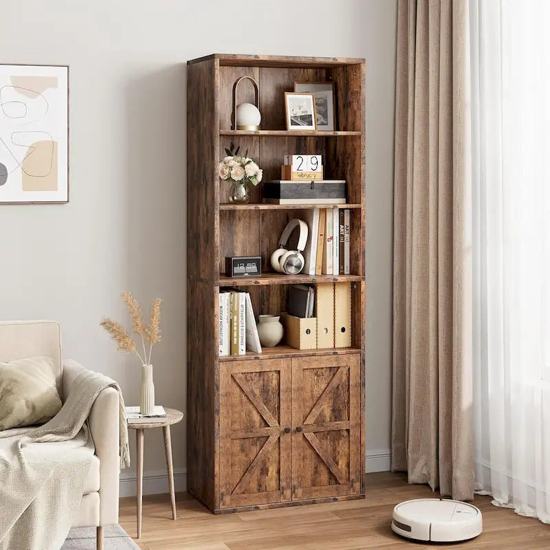 Bibliothèque rustique de ferme avec portes de grange et armoire à étagères ouvertes