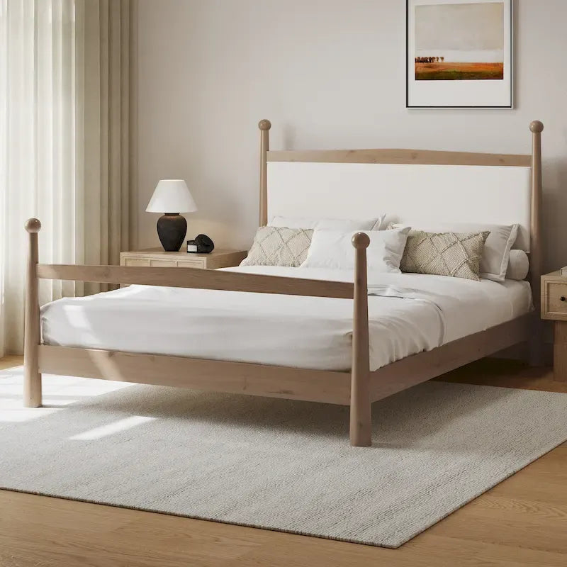 Lit plateforme mi-siècle en pin massif avec tête de lit capitonnée en bouclé, couleur marron naturel