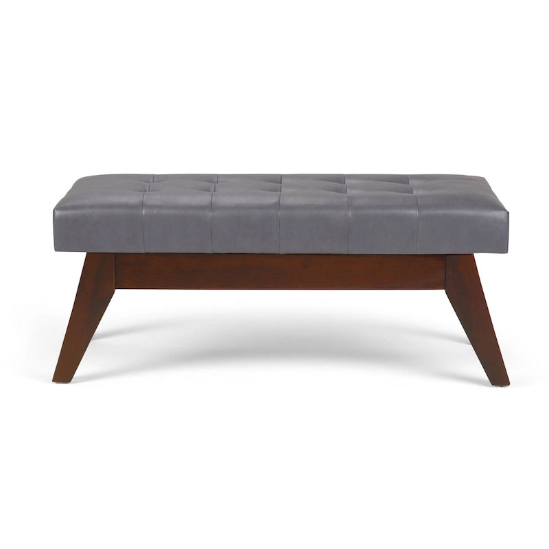 Banc ottoman rectangulaire capitonné en similicuir avec pieds en bois foncé, style milieu du siècle