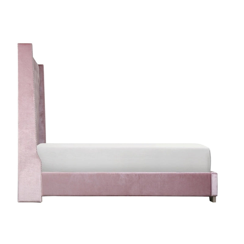 Lit capitonné rose en velours avec tête de lit capitonnée à oreilles et boutons en cristal