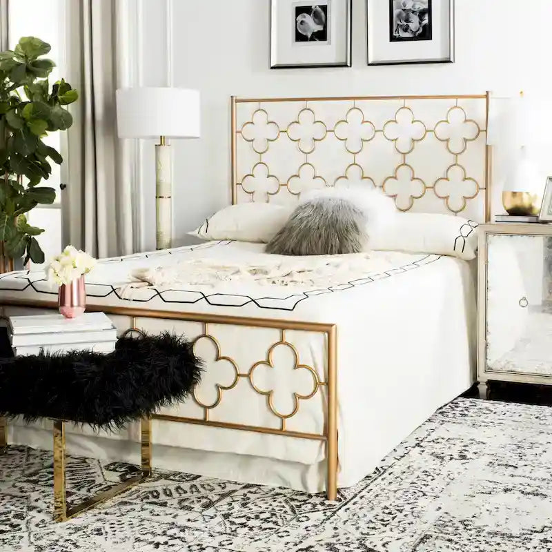 SAFAVIEH Jerrilyn Lattice Metal Bed