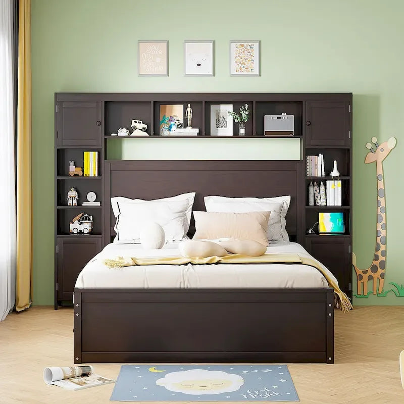 Lit double en bois avec armoire de rangement intégrée et étagères