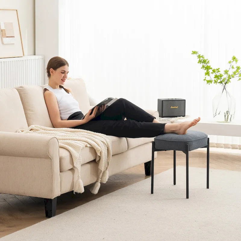 Repose-pieds ottoman touffeté en velours avec pieds en métal, gris foncé et beige