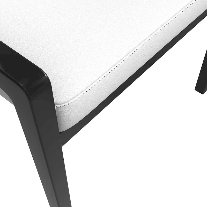 Chaise de salle à manger moderne en cuir PU, dossier incurvé ouvert, pieds en bois d'hévéa, noir et blanc