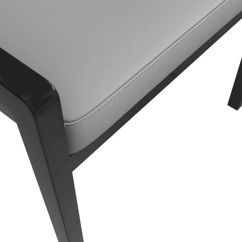 Chaise de salle à manger moderne en cuir PU, dossier incurvé ouvert, pieds en bois d'hévéa, noir et blanc