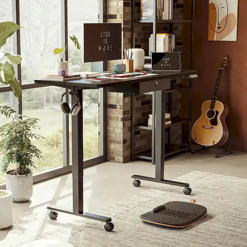 Bureau assis-debout électrique à hauteur réglable avec tiroir de rangement et roulettes